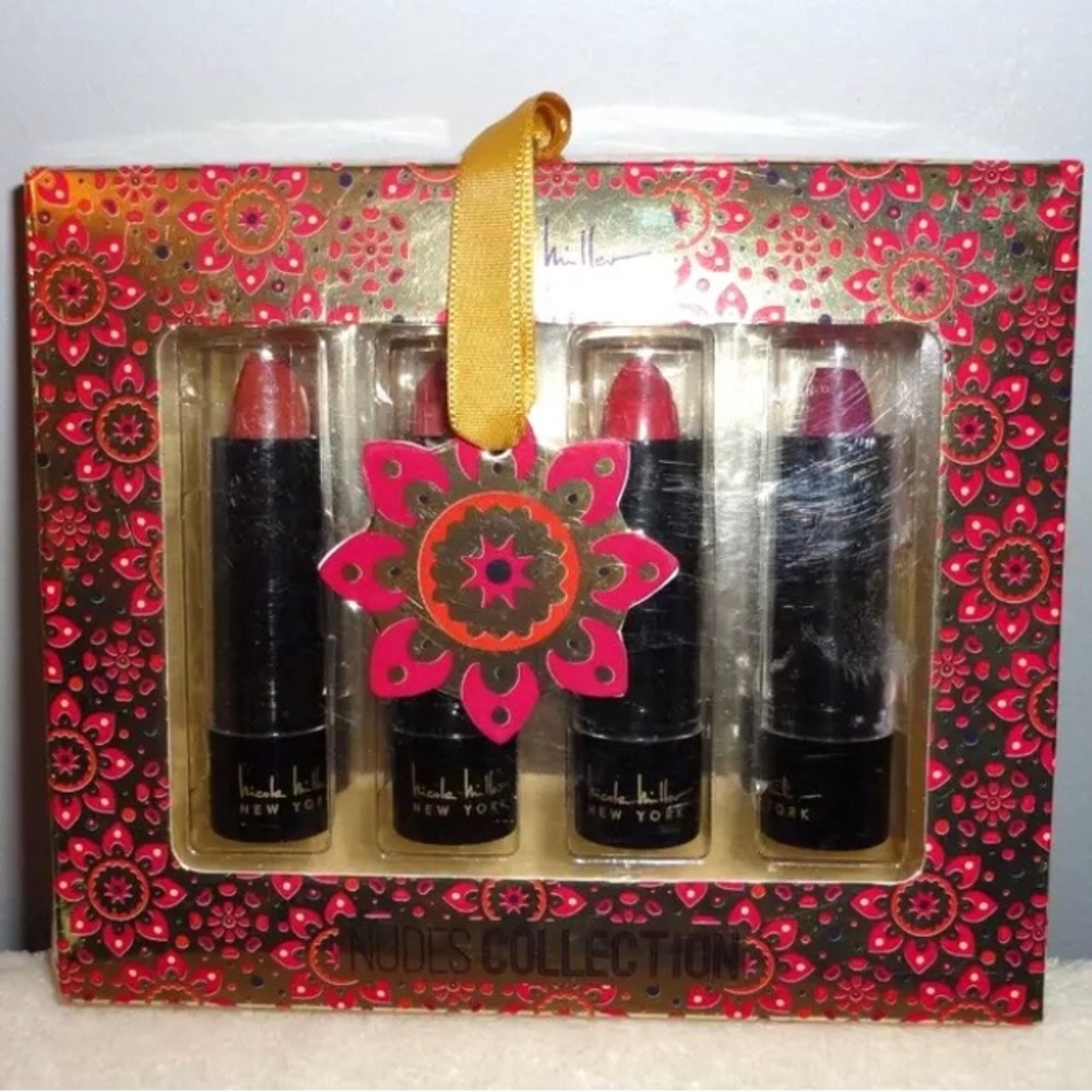 Nudes lipstick Nicole Miller